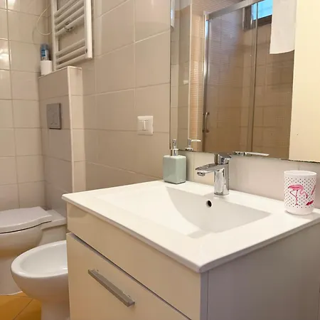 L'atelier - Mostra Sospesa Apartman Róma